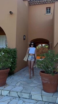 vlcsnap-2023-07-03-19h54m03s998.jpg