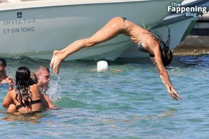 Elisabetta-Canalis-Sexy-The-Fappening-Blog-9.jpg