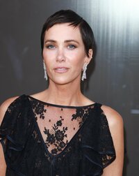 275360651_mcfan-celeblounge-net03-04-2022-08-02kristen-wiig.jpg