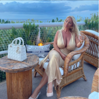 Screenshot 2023-09-06 at 06-22-39 Mara Traversi (@mara_traversi) • Instagram photos and videos.png