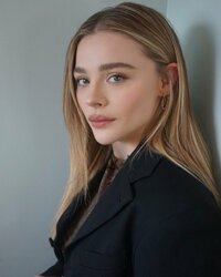 chloegmoretz_1694296819048.jpg