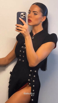 Instagram shaylinka stories 3196887350166734226.mp4_snapshot_00.01_[2023.09.22_10.01.06].jpg