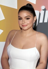 ariel winter al gala (09).jpg