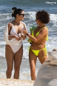 Vanessa-Hudgens-Sexy-21-The-Fappening-Blog.jpg